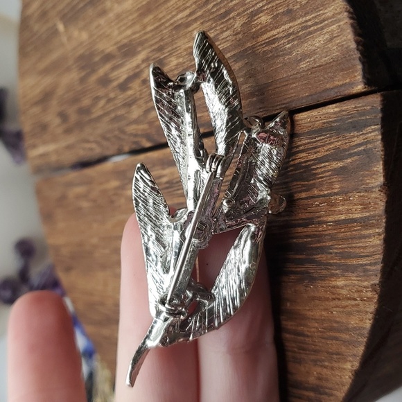 B664 floating magnolia leaf‎ brooch - Picture 3 of 3